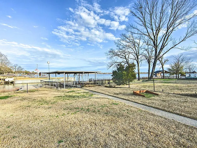 928 Welch Ln #ID1385783P — Photo 36