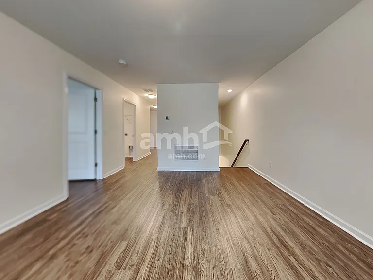 186 Orion Way — Photo 8