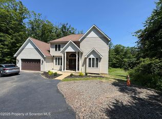1304 Old Trail Rd, Clarks Summit, PA 18411