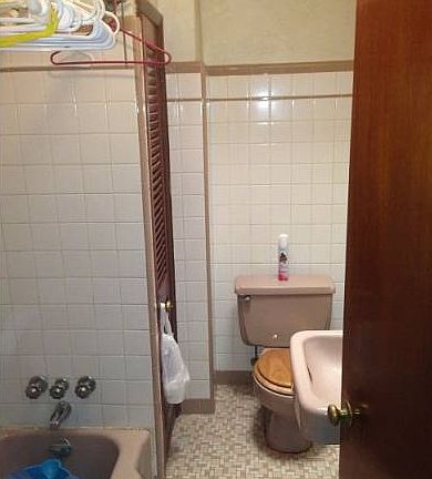 Clean spacious bathroom