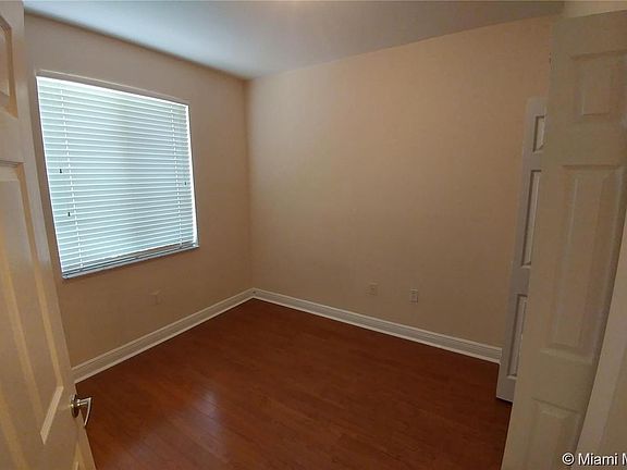 3rd image of 6512 Hidden Cove Dr