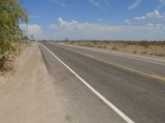 Exterior Neighborhood (street photo)