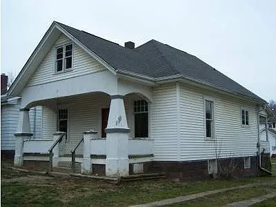 23 Maple St photo 1