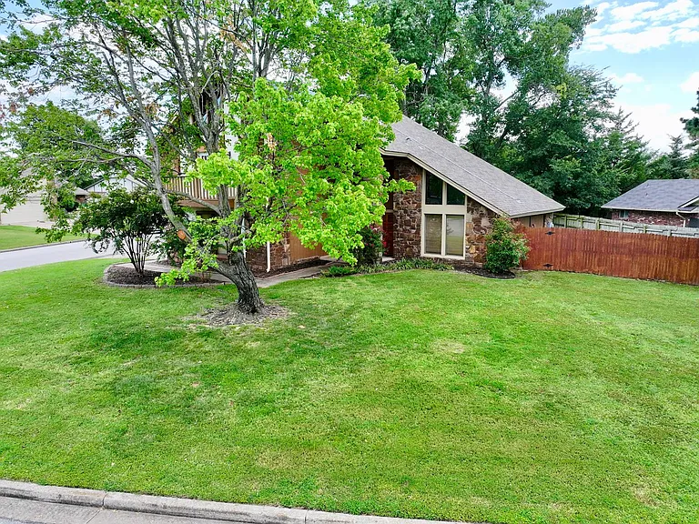 6618 S 112th East Ave — Photo 40