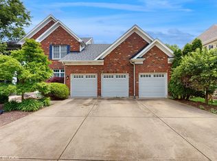 3432 Redwing Dr, Naperville, IL 60564