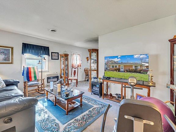 2nd image of 334 Miles Rd