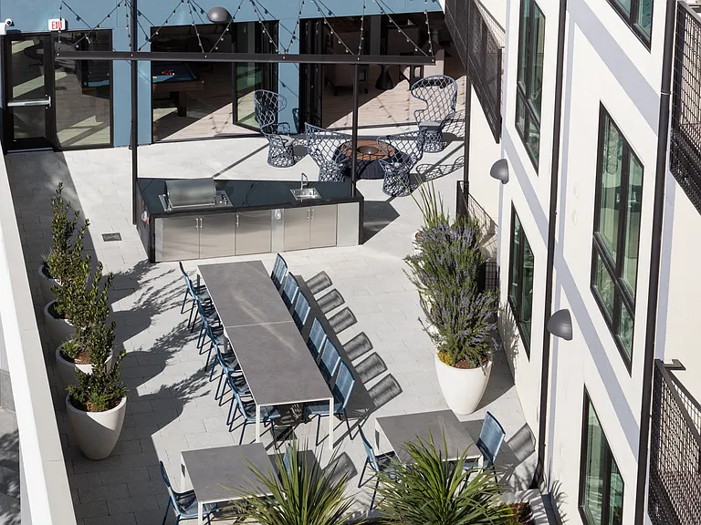 Axis Oakland — Photo 42