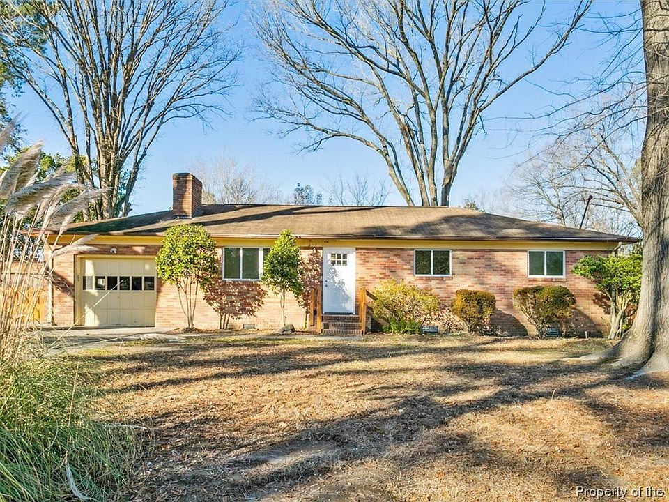 1st image of 103 Chestnut Dr