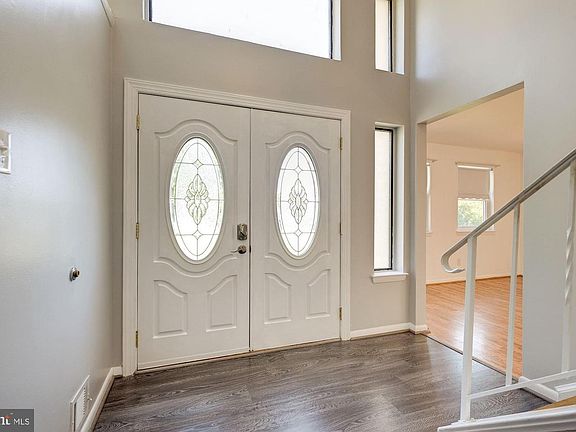 5th image of 11137 Mountain View Ln