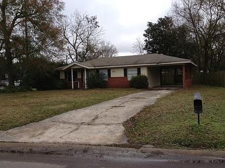 1st image of 1812 Cherokee Dr
