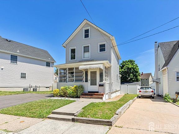 5th image of 94 Riva Ave
