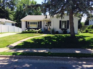 721 Perry St, Dubuque, IA 52003