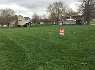 1305 Hazel St, Pella, IA 50219