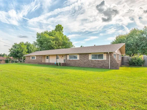 1533 N Dobbs Rd, Harrah, OK 73045