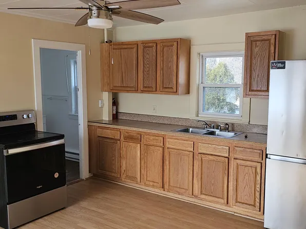 221 Lisbon St #2, Lisbon, ME 04250