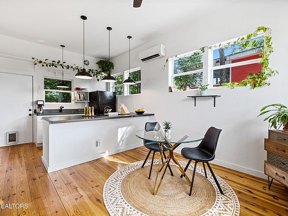 4th image of 2519 Orchard House Way