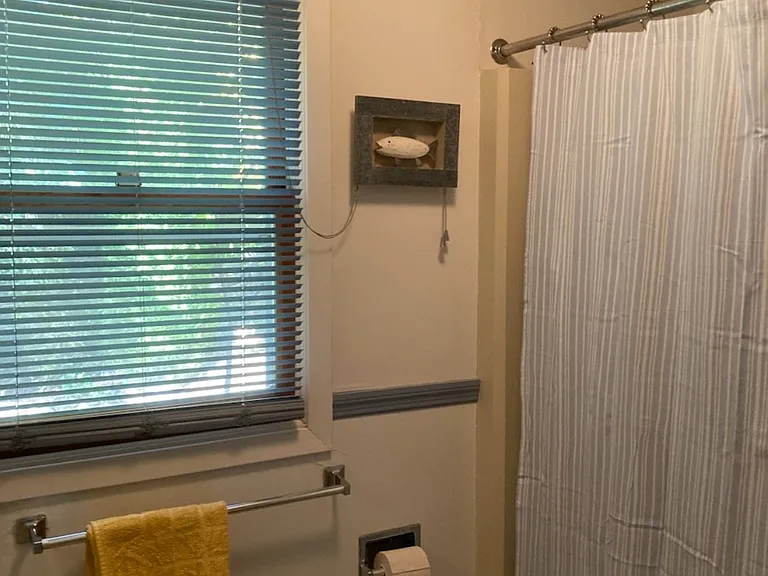 421 Sweeny Ave — Photo 11
