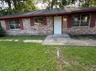 214 Pinewood Dr, Conroe, TX 77304