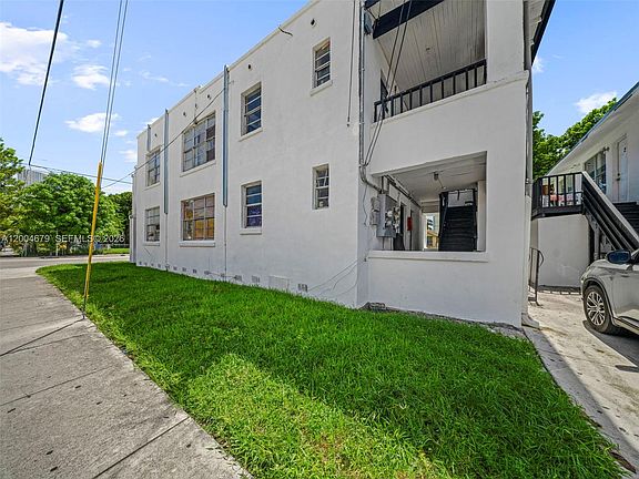 4th image of 500 SW 8th Ave