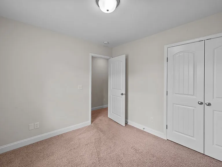 147 Ainsdale Dr — Photo 31
