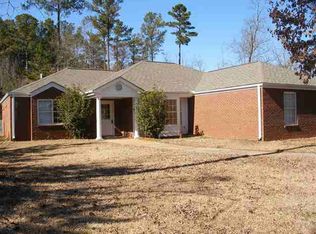 217 N Rock Island Dr, Eatonton, GA 31024