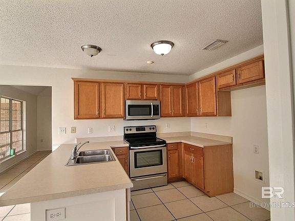 5th image of 8815 Gryder St