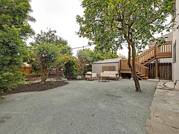 5th image of 3041 Linden St