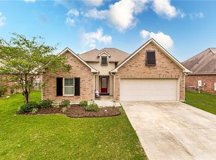 20183 Bella Gardens Cir, Ponchatoula, LA 70454