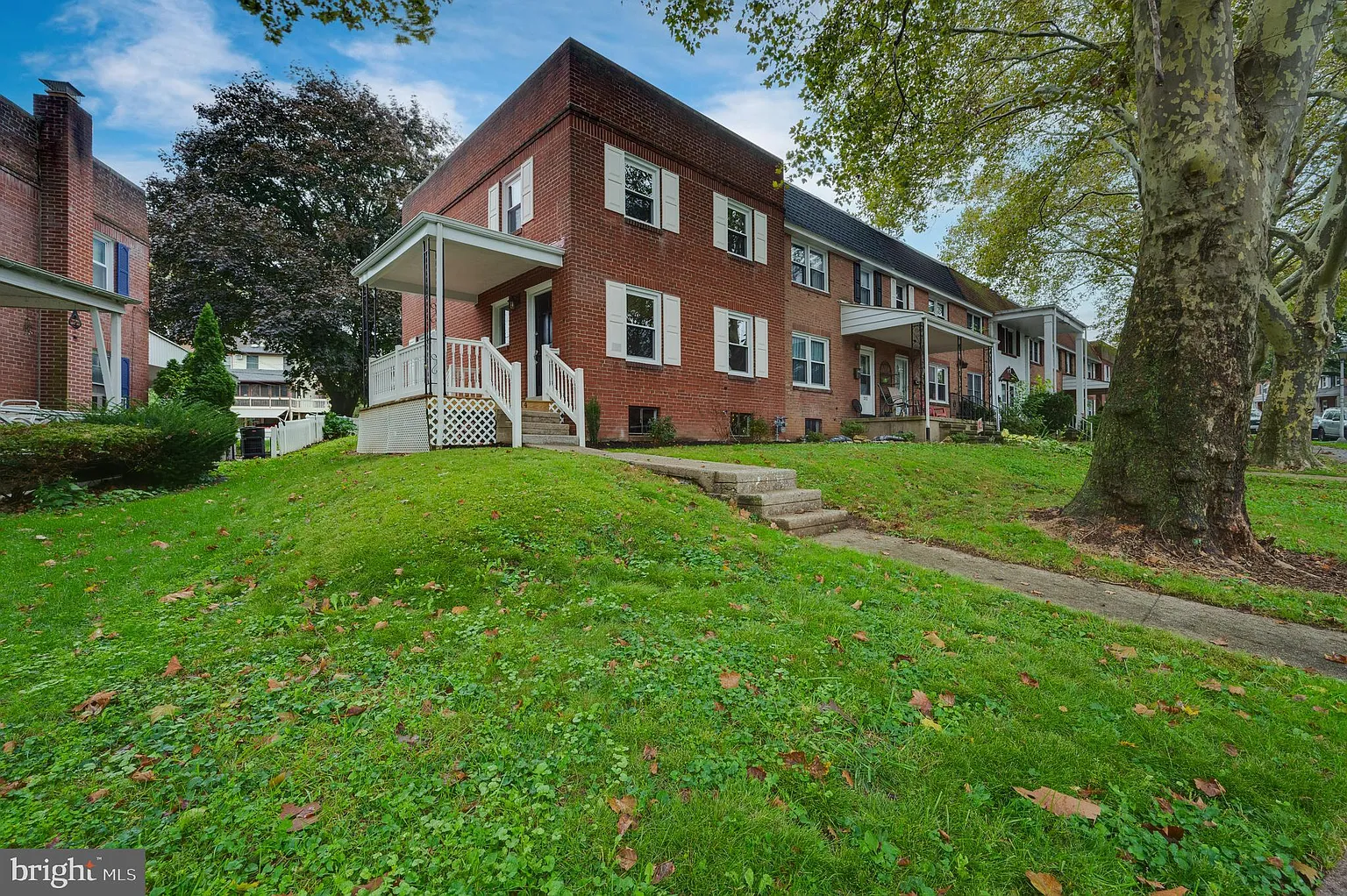214 Sycamore Rd photo 1
