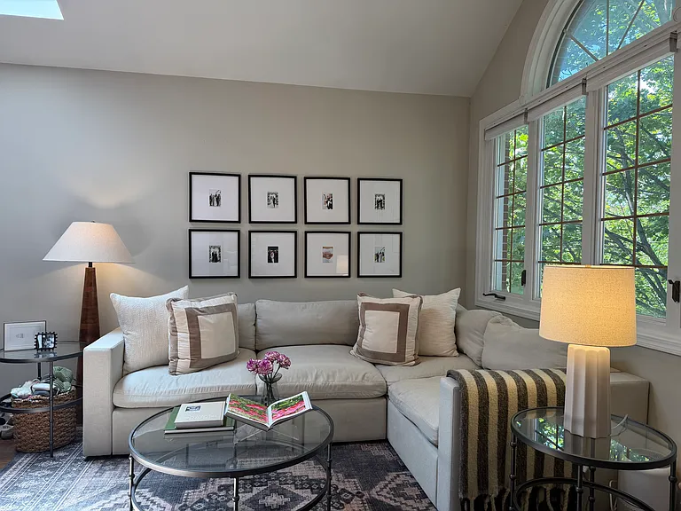 1529 N Bosworth Ave #3 — Photo 3