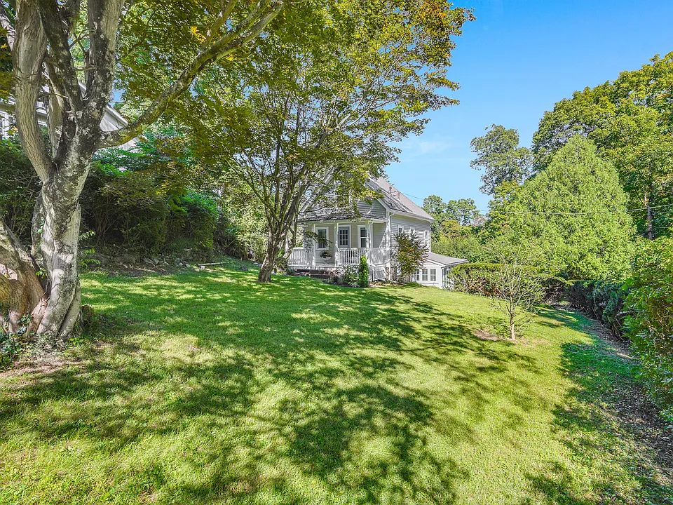 51 South Rd