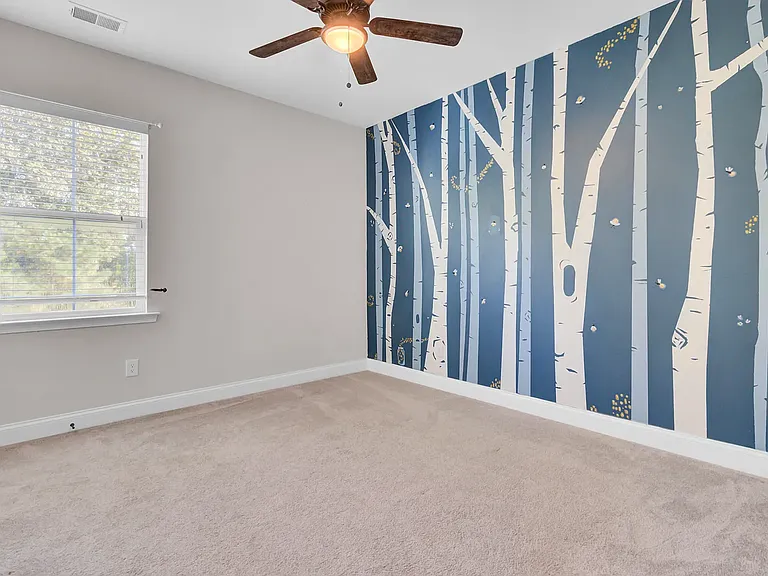 115 Hawthorne Landing Dr — Photo 28