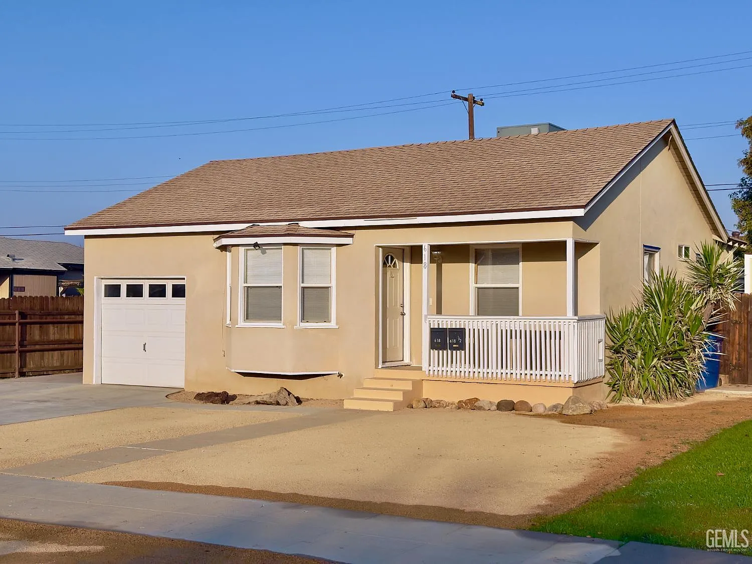 618 Charlana Dr photo 1