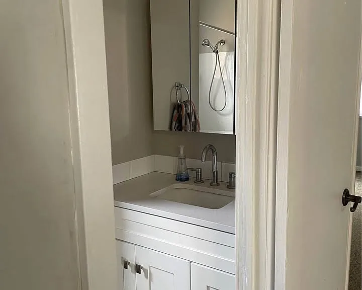 156 Shore Dr — Photo 3
