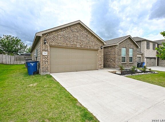 4th image of 2842 Ridge Berry Rd