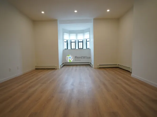 521 Massachusetts Ave #5B, Boston, MA 02118