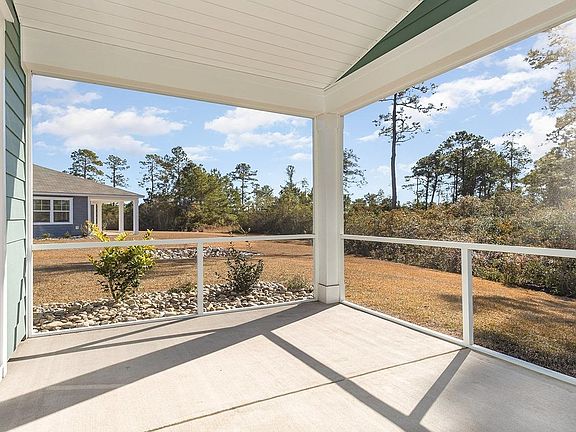 4th image of 283 Bantry Ln.