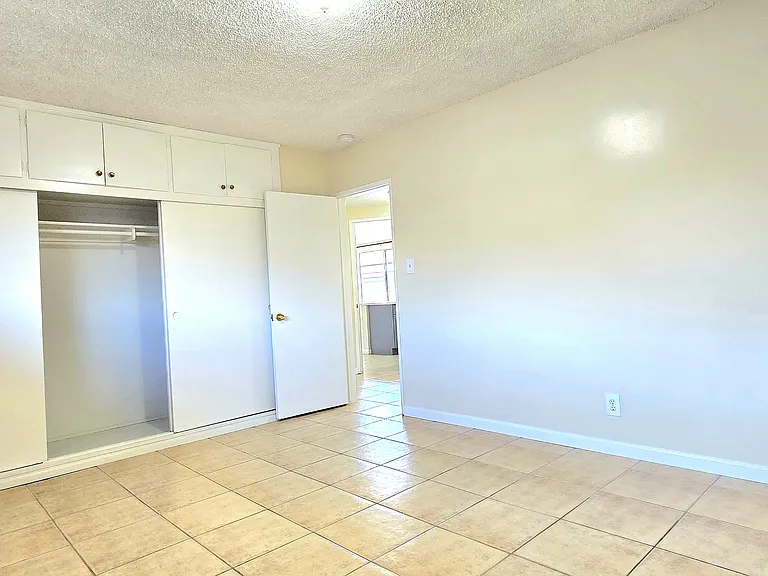921 Edith Ave #I — Photo 13