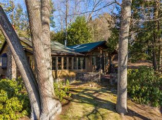 32 Lakeview Dr, Burlington, CT 06013