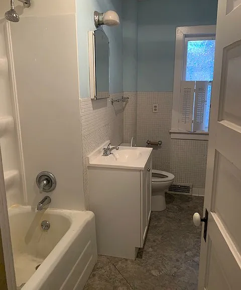 6925 NE 12th Ave — Photo 16