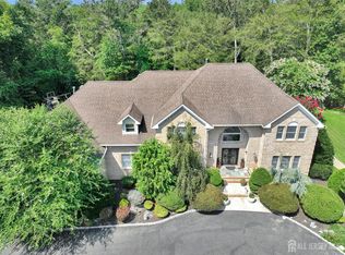 3 Greenwich Ct, South Brunswick, NJ 08902