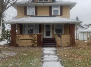 922 11th St NE #HOUSE, Massillon, OH