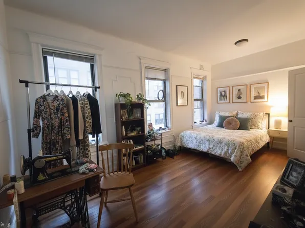 56 Willoughby Street image 1 of 6