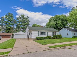 1021 S Terrace St, Janesville, WI 53546