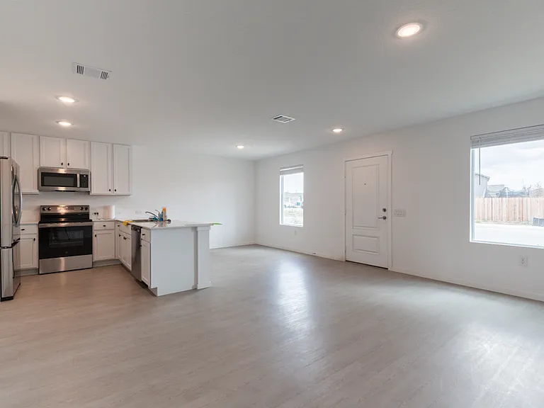 13462 Furyk Dr — Photo 3