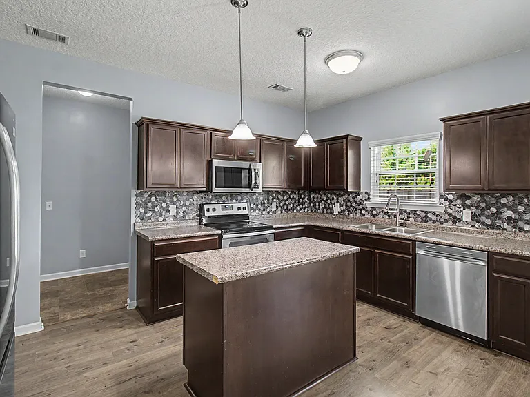 395 Archie Way NE — Photo 13