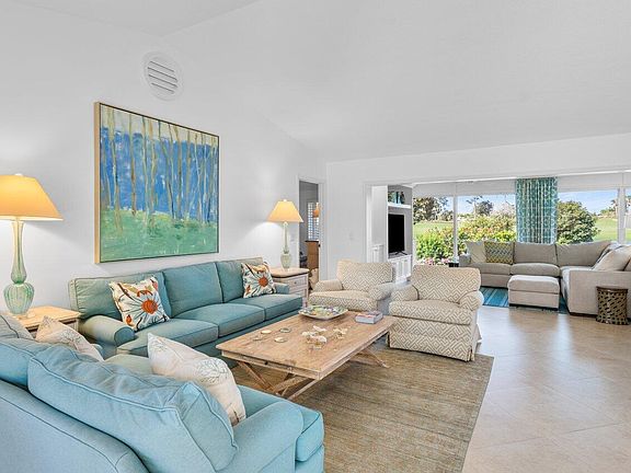 5th image of 10551 Coralberry Way