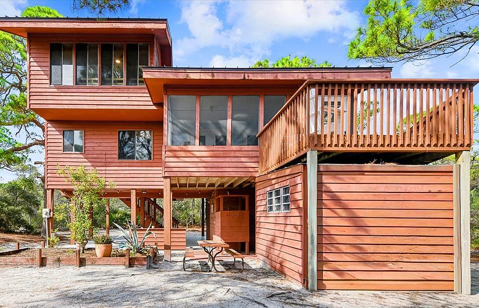 1st image of 1240 Sea Dune Dr