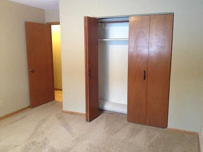 207 Myrtle St W #2 — Photo 8