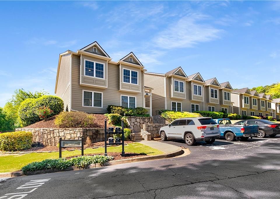 1st image of 13 Lakes Edge Dr SE
